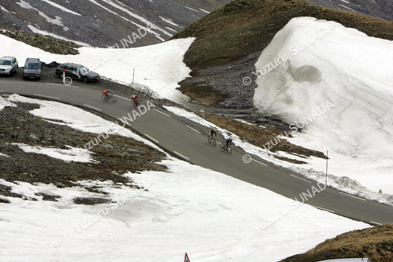 Peloton on Colle dell'Agnello022p.jpg